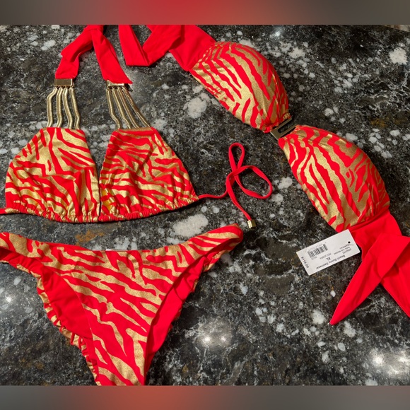 Like new, NWOT 3 piece Beach Bunny bikini XL tops, L bottoms - Picture 3 of 14